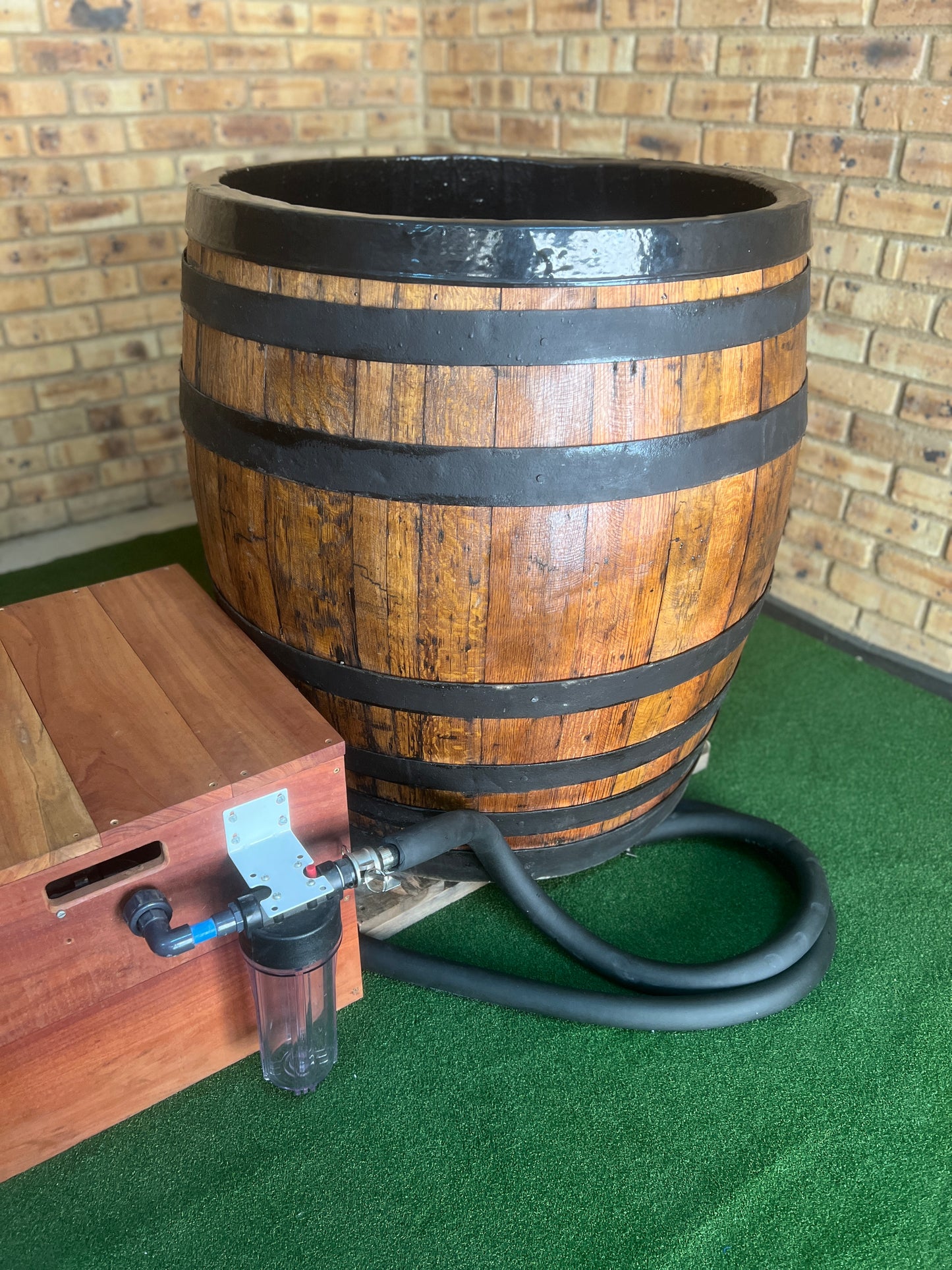 Refurbished Oak Wine Barrel Cold Plunge